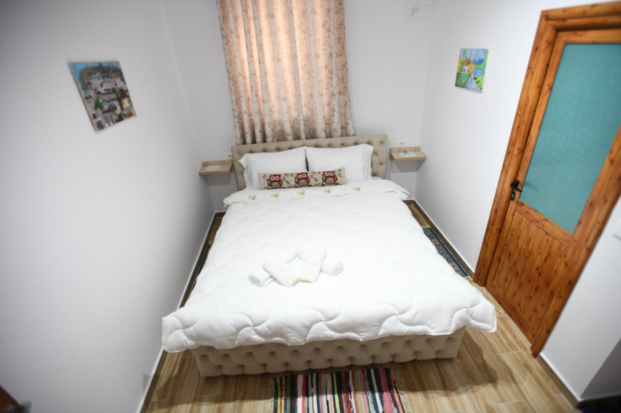 Guest House Luli Berat Exterior foto